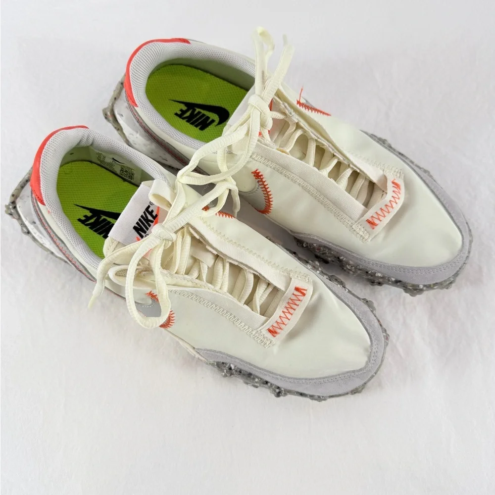 Nike Woman's Waffle Racer Crater Sneaker in Coconut Milk Size‎ 7